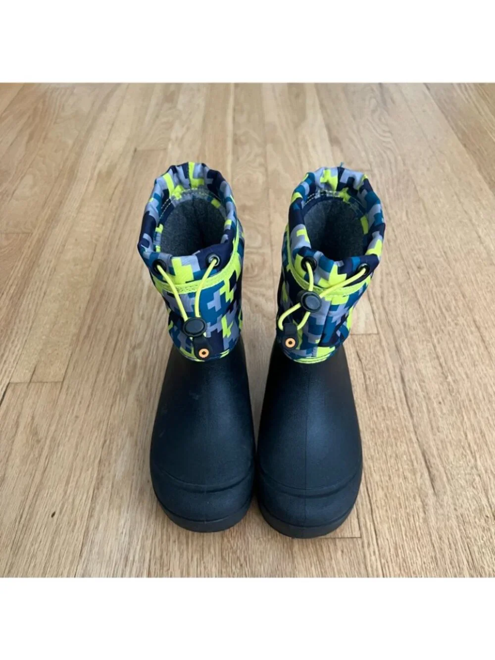 Bogs Kids Snow Shell Waterproof Camo Winter Boots Youth Size 1